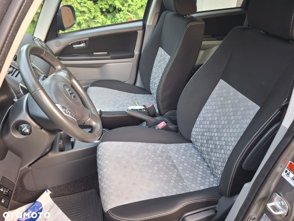 Suzuki SX4 1.6 VVT 4x2 Style - 19