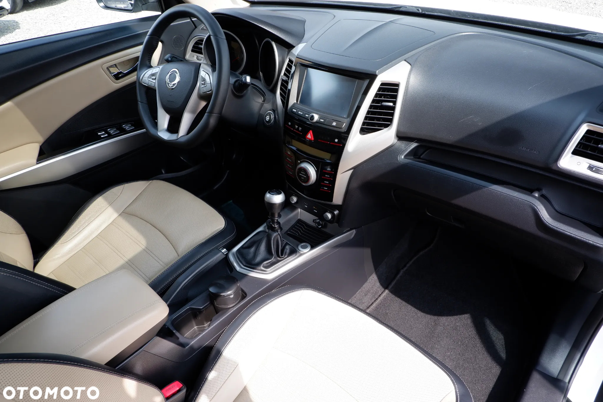 SsangYong/KGM Tivoli e-XDi 160 2WD Sapphire - 4