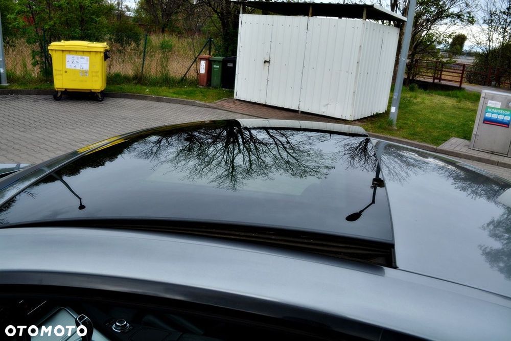 BMW Seria 6 650i - 7