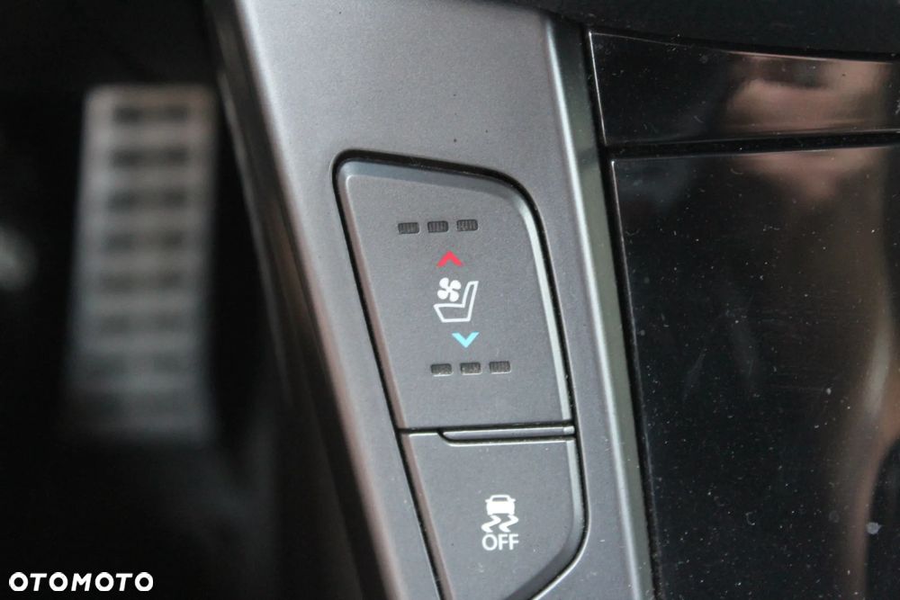 Hyundai i40 1.7 CRDi BlueDrive Business - 37