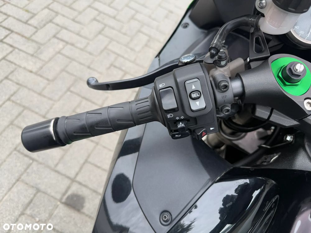 Kawasaki ZZR - 11