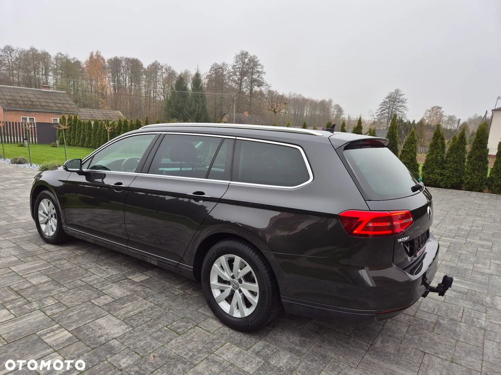 Volkswagen Passat - 27
