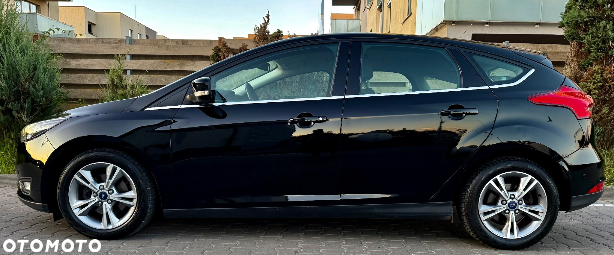 Ford Focus 1.0 EcoBoost Titanium - 14