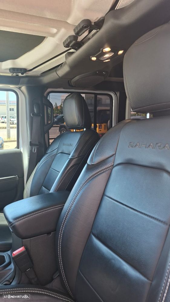 Jeep Wrangler - 20