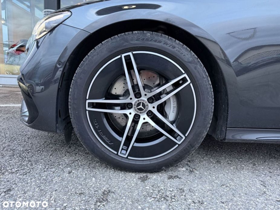 Mercedes-Benz Klasa E 200 mHEV 4-Matic AMG 9G-Tronic - 18