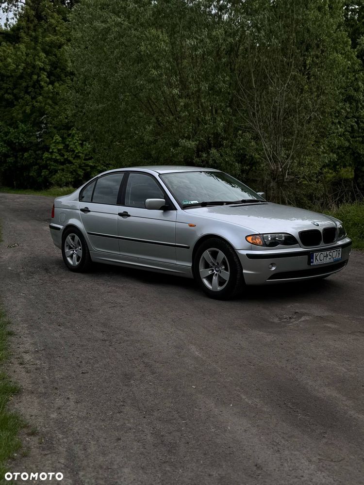 BMW Seria 3 318i - 3