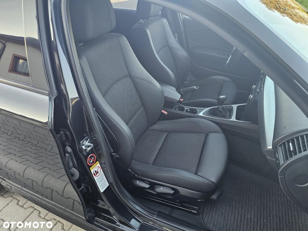 BMW Seria 1 - 17