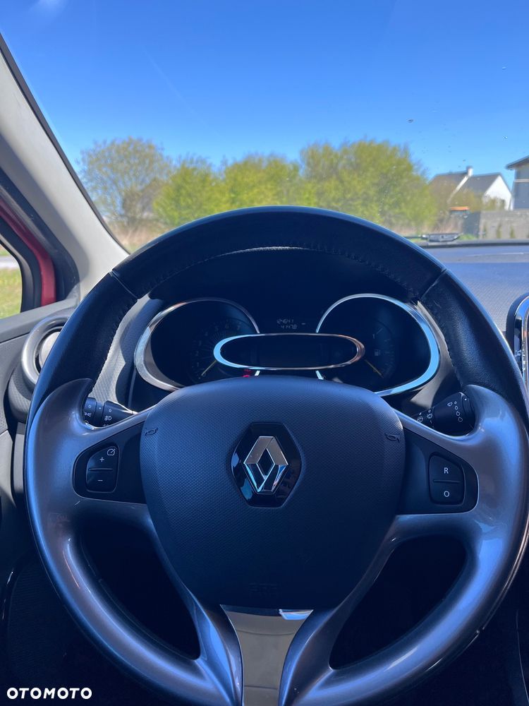 Renault Clio 0.9 TCe Techno Feel - 11