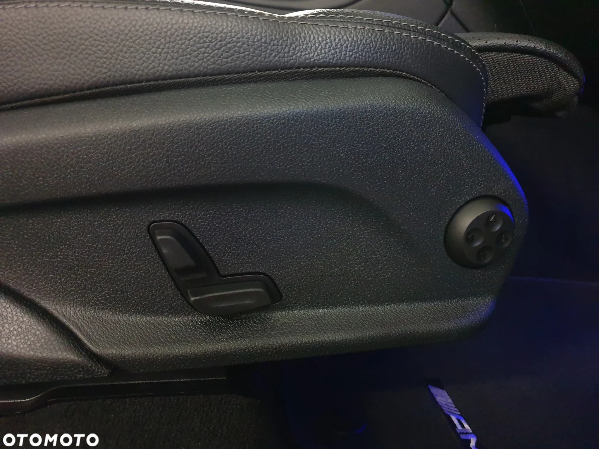 Mercedes-Benz GLC 220 d 4Matic 9G-TRONIC AMG Line - 34