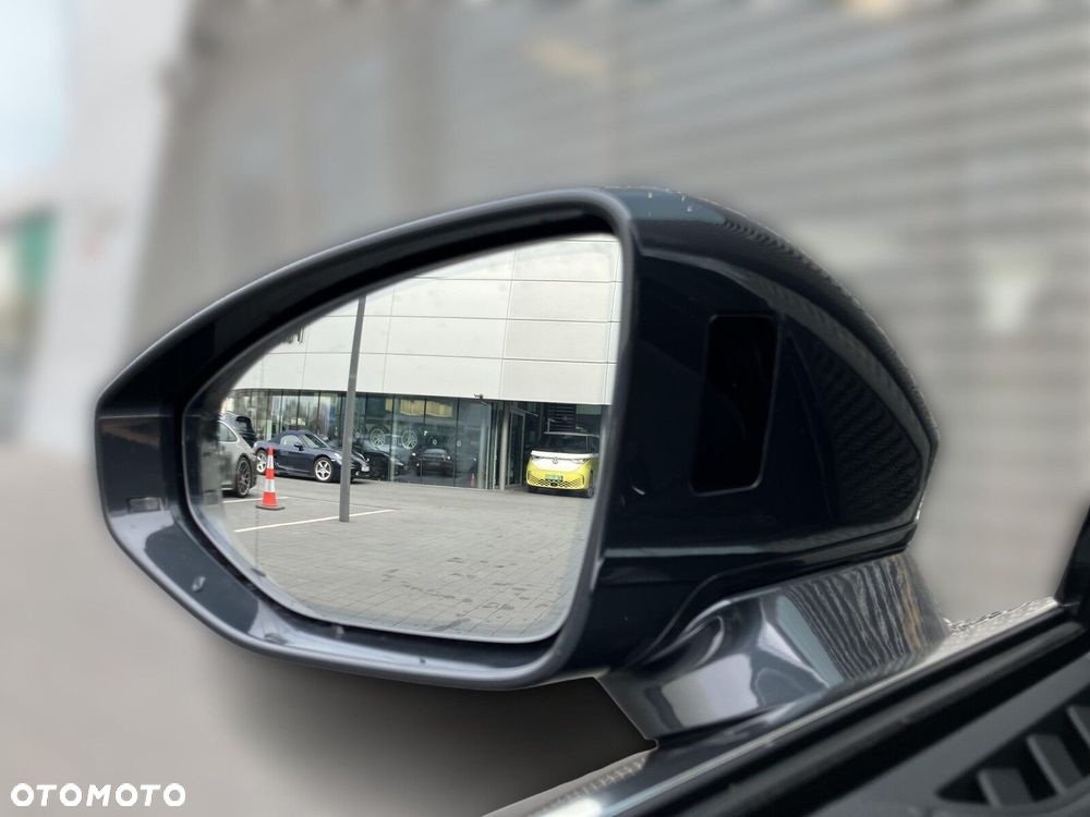 Audi A8 - 32