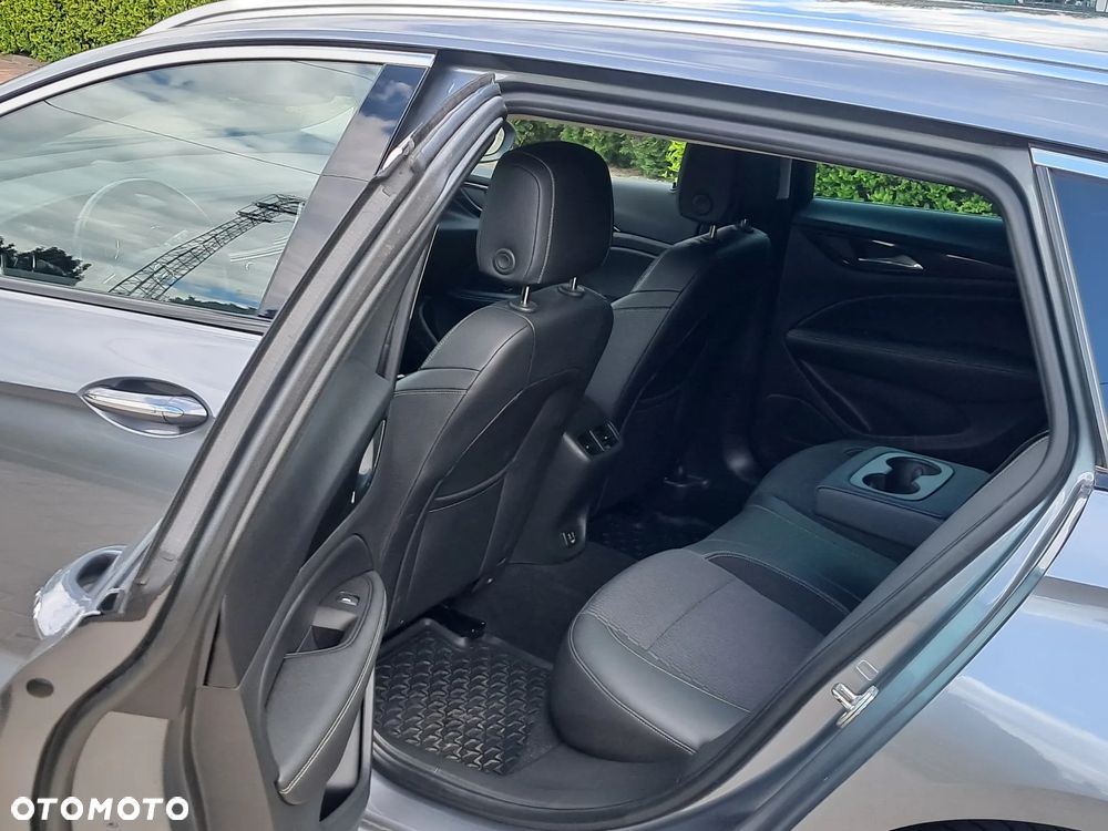 Opel Insignia 2.0 BiTurbo 4x4 Exclusive - 22