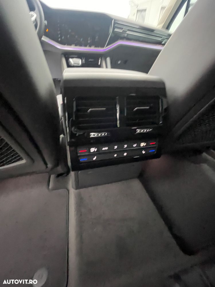 Volkswagen Touareg V6 TDI 4MOTION Elegance - 9