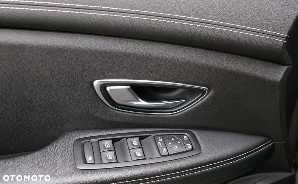 Renault Scenic 1.6 dCi Energy Limited EU6 - 22