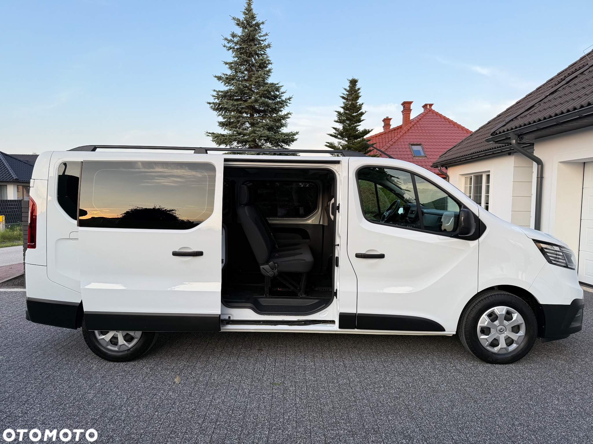 Renault Trafic 2.0 dCi L2H1 HD Extra (bryg.) - 20