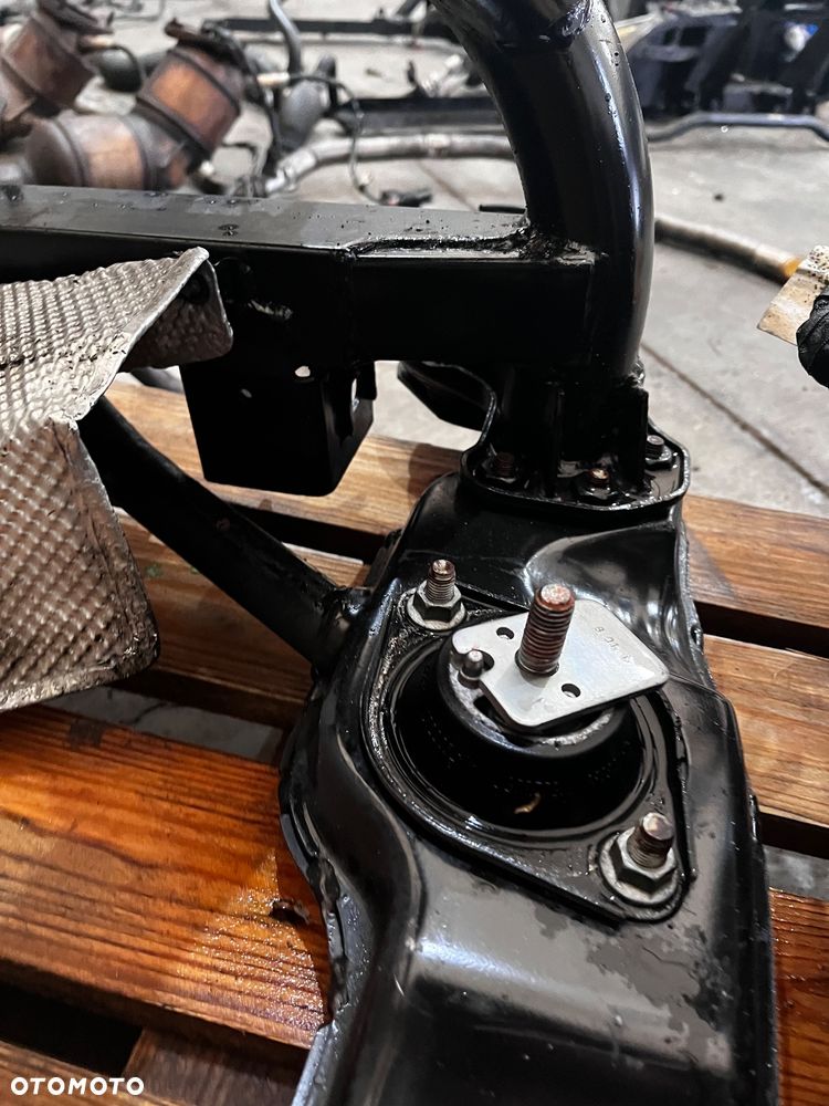 Sanki zawieszenia tylne Maserati Quatroporte V 4.2 2006r - 4