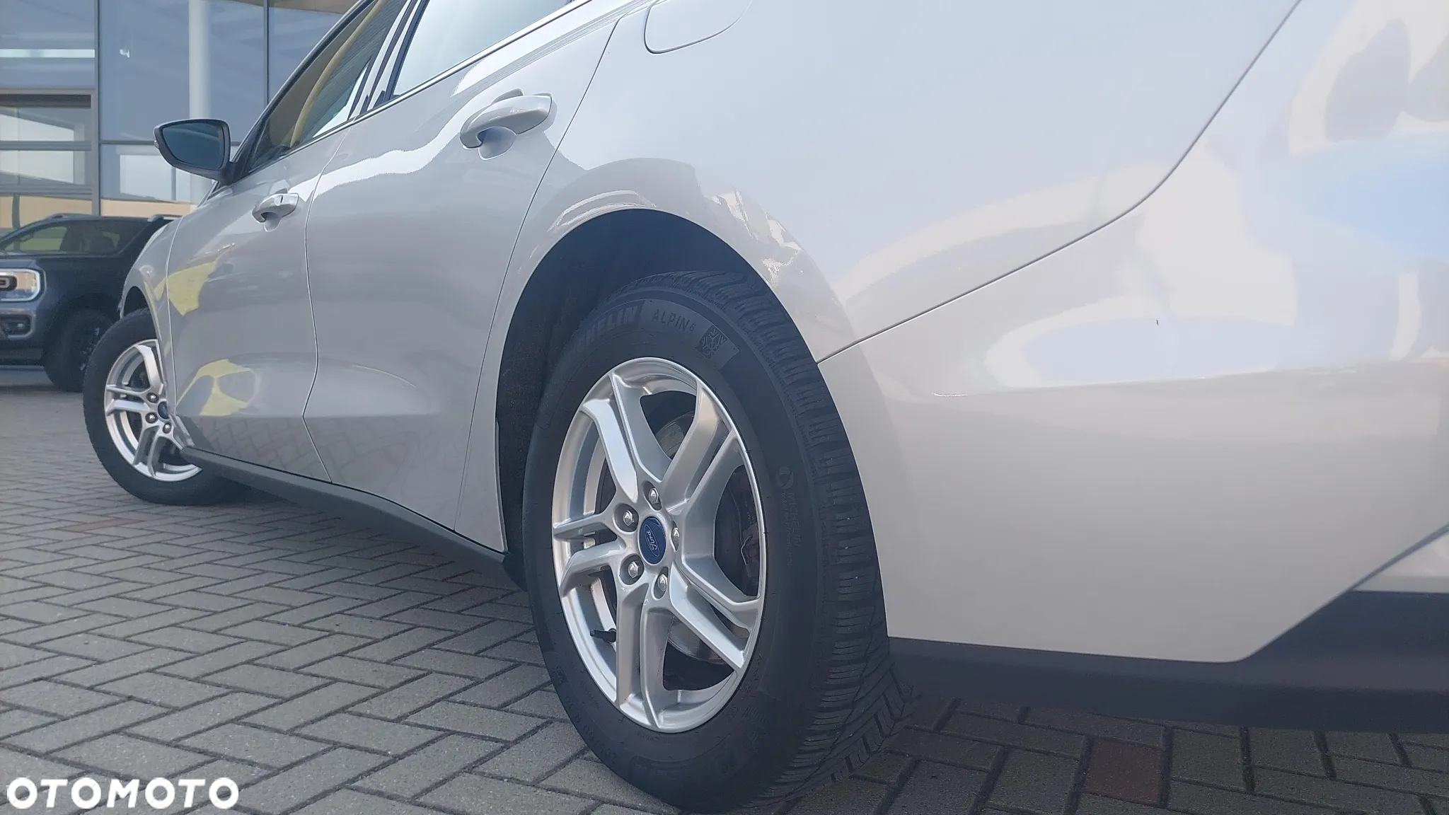 Ford Focus 1.0 EcoBoost Trend Edition - 11