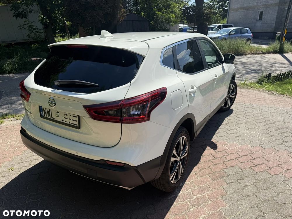 Nissan Qashqai 1.2 DIG-T N-Connecta EU6 - 3
