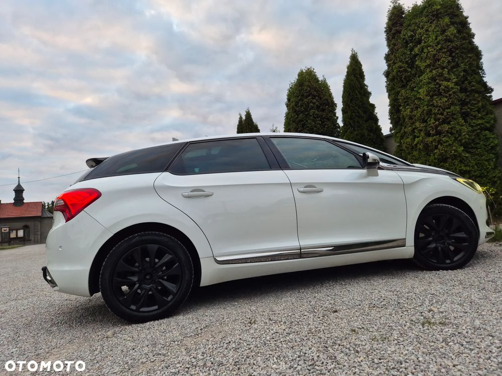 Citroën DS5 BlueHDi 150 Business Class - 16