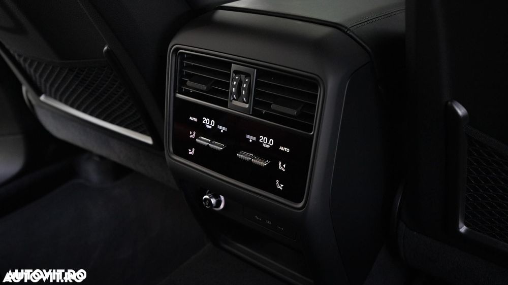 Porsche Cayenne Coupe - 40