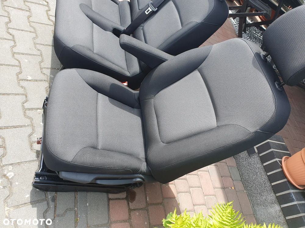 Komplet Fotele Renault Trafic 14+ - 2