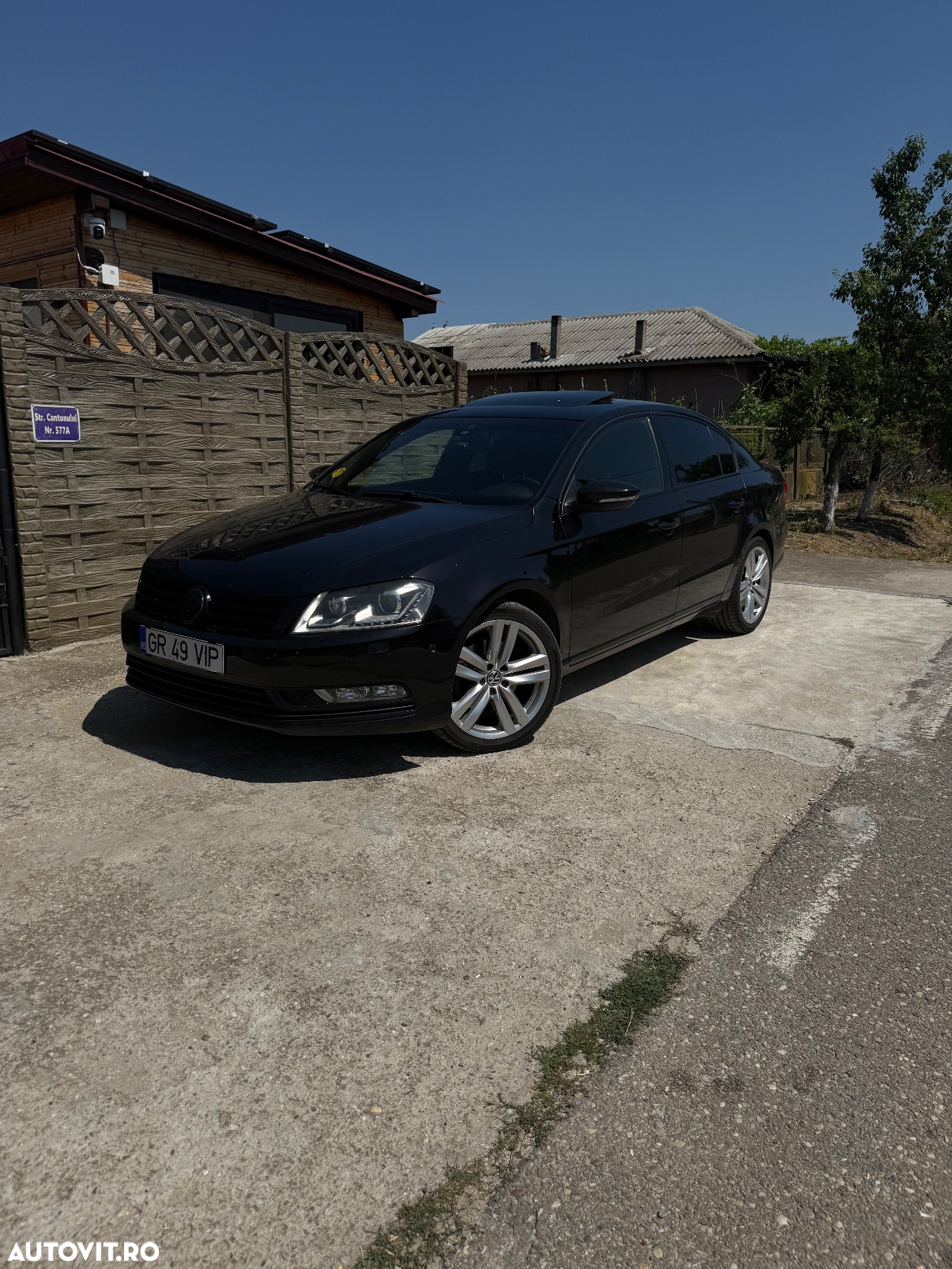 Volkswagen Passat Variant 2.0 TDI BlueMotion Technology DSG Comfortline - 4