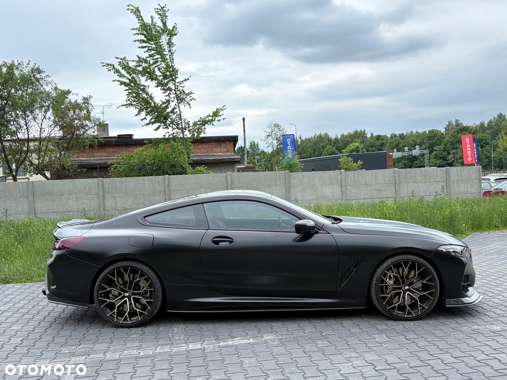 BMW Seria 8 - 7