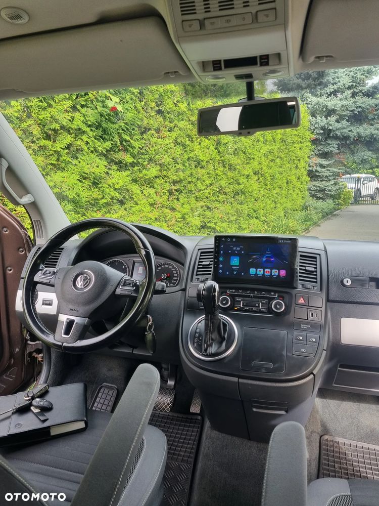 Volkswagen Multivan - 16
