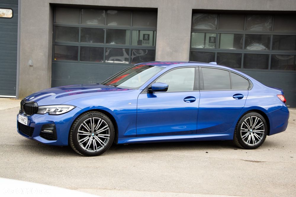 BMW Seria 3 320d xDrive M Sport - 4