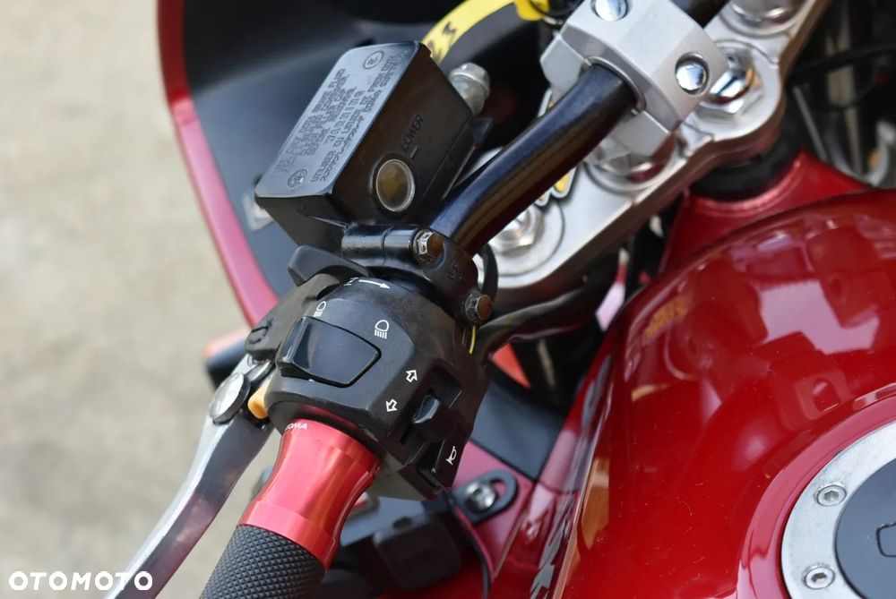 Suzuki Bandit - 22