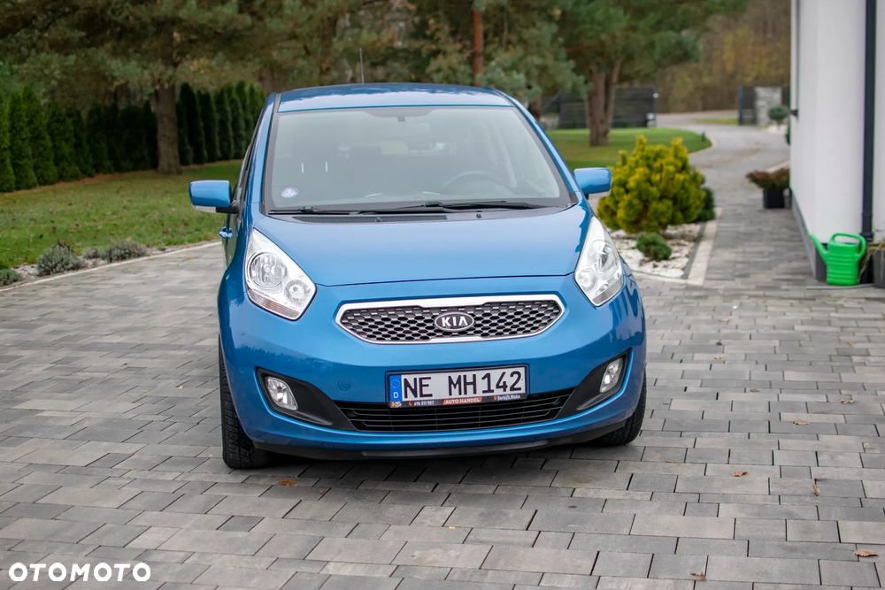 Kia Venga - 10