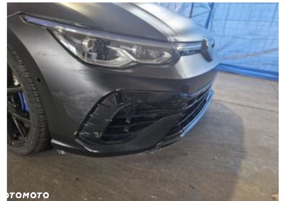 Volkswagen Golf - 26