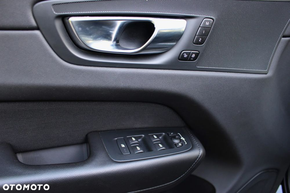 Volvo V60 D3 Geartronic Momentum Pro - 31