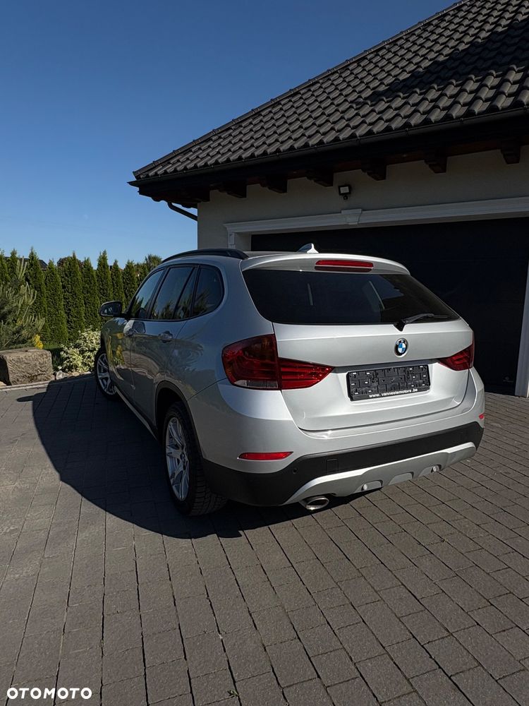 BMW X1 xDrive18d Sport Line - 1