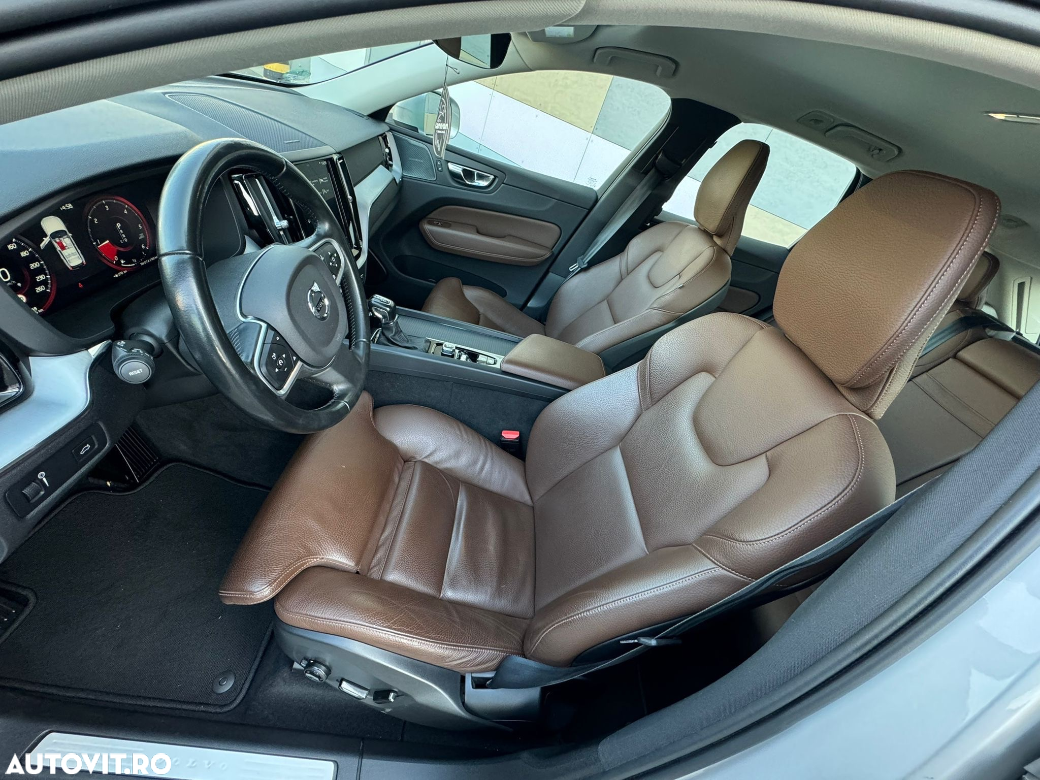 Volvo XC 60 D4 Geartronic Momentum Pro - 2