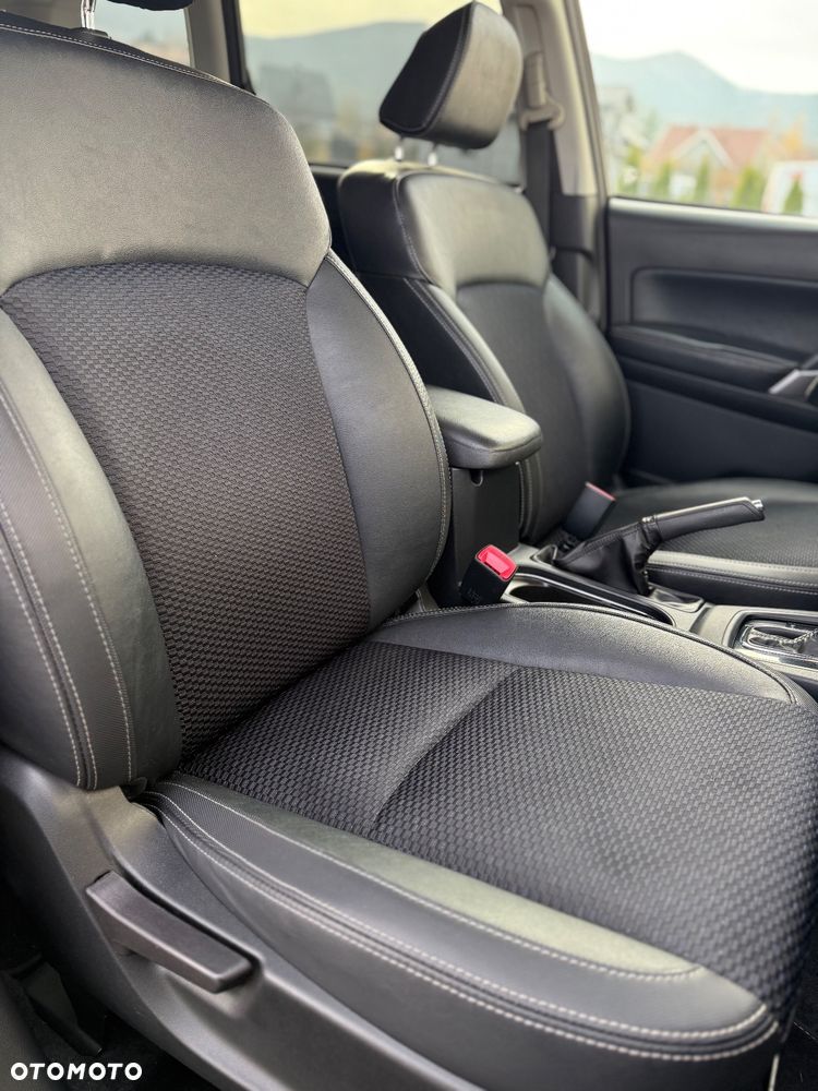 Subaru Forester 2.0 i Exclusive (EyeSight) Lineartronic - 6