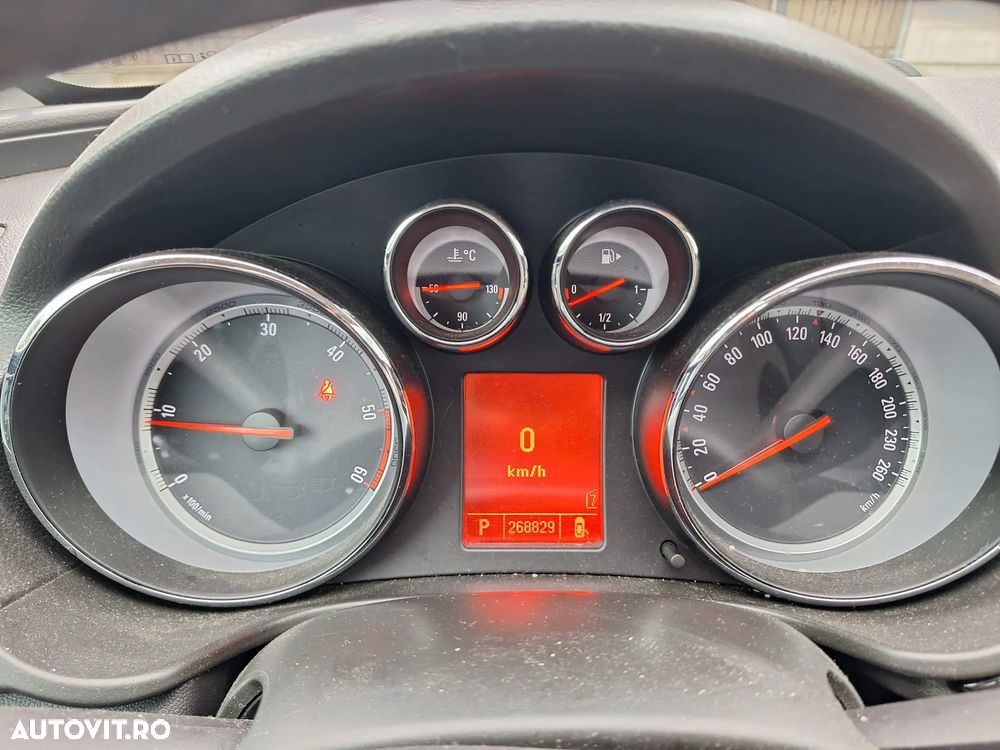 Opel Insignia 2.0 CDTI Automatik - 3