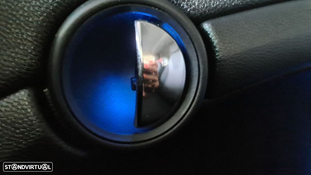 MINI 3 Portas One D - 34