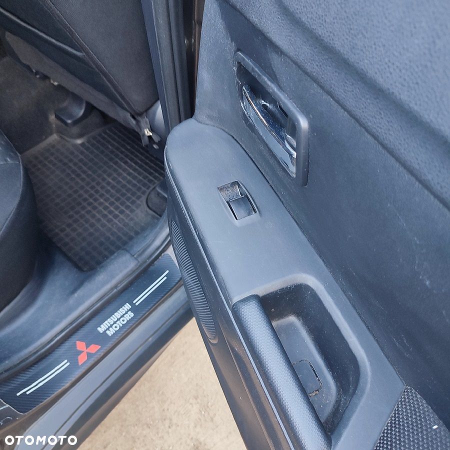 Mitsubishi ASX 1.8 DID Inform - 21