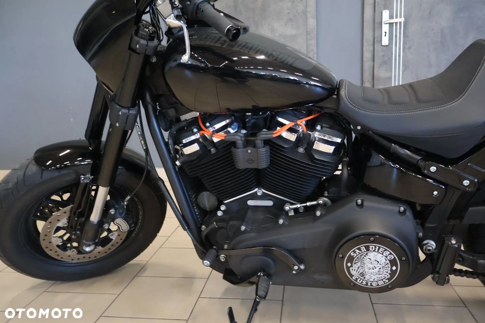 Harley-Davidson Softail Fat Bob - 18