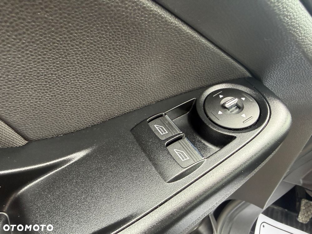 Ford Fiesta 1.6 TDCi Titanium - 17