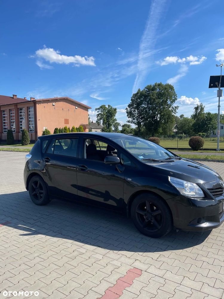 Toyota Verso - 3