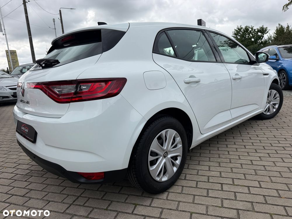 Renault Megane TCe 140 GPF INTENS - 7