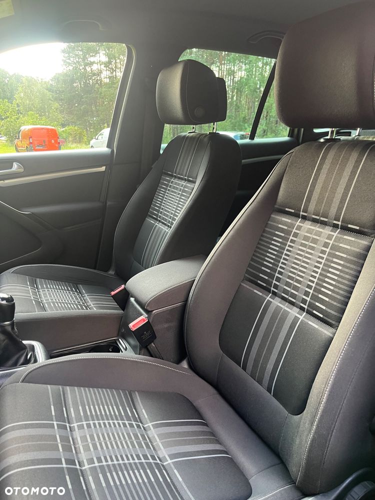 Volkswagen Tiguan - 8