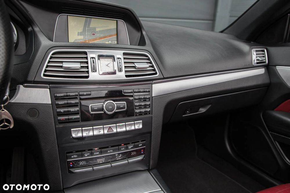 Mercedes-Benz Klasa E - 24