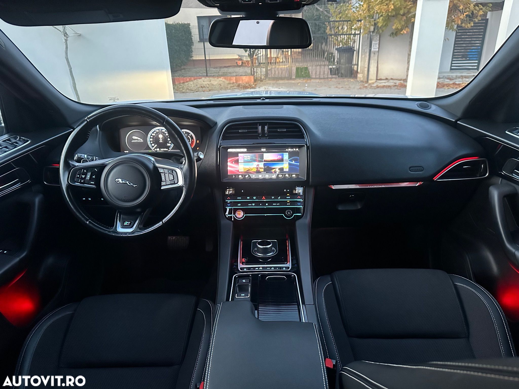 Jaguar F-Pace 25d AWD Aut. R-Sport - 8