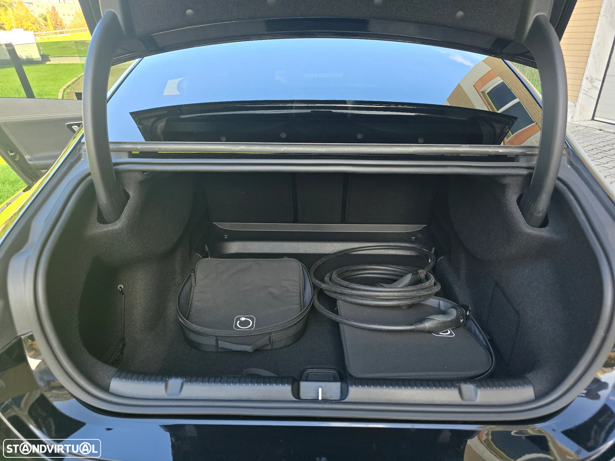 Mercedes-Benz EQE 300 Edition Electric Art - 27