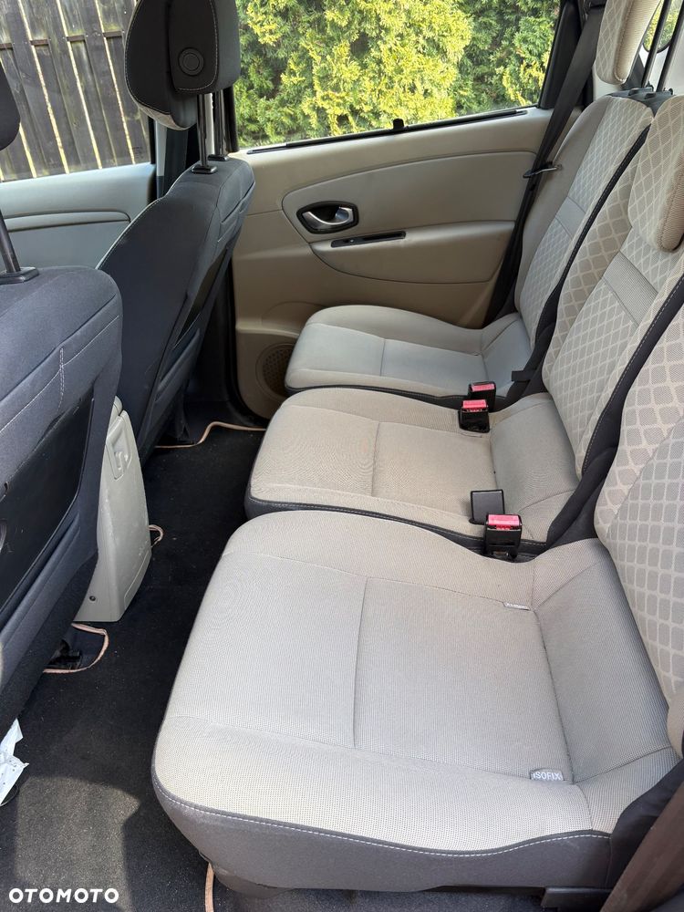 Renault Scenic 1.4 16V TCE Expression - 9