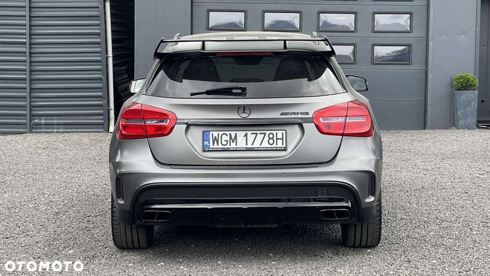 Mercedes-Benz GLA - 6
