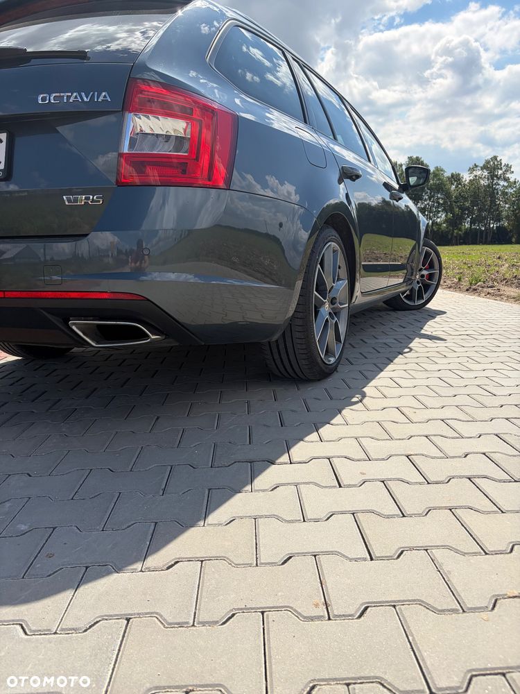 Skoda Octavia 2.0 TDI RS DSG - 5