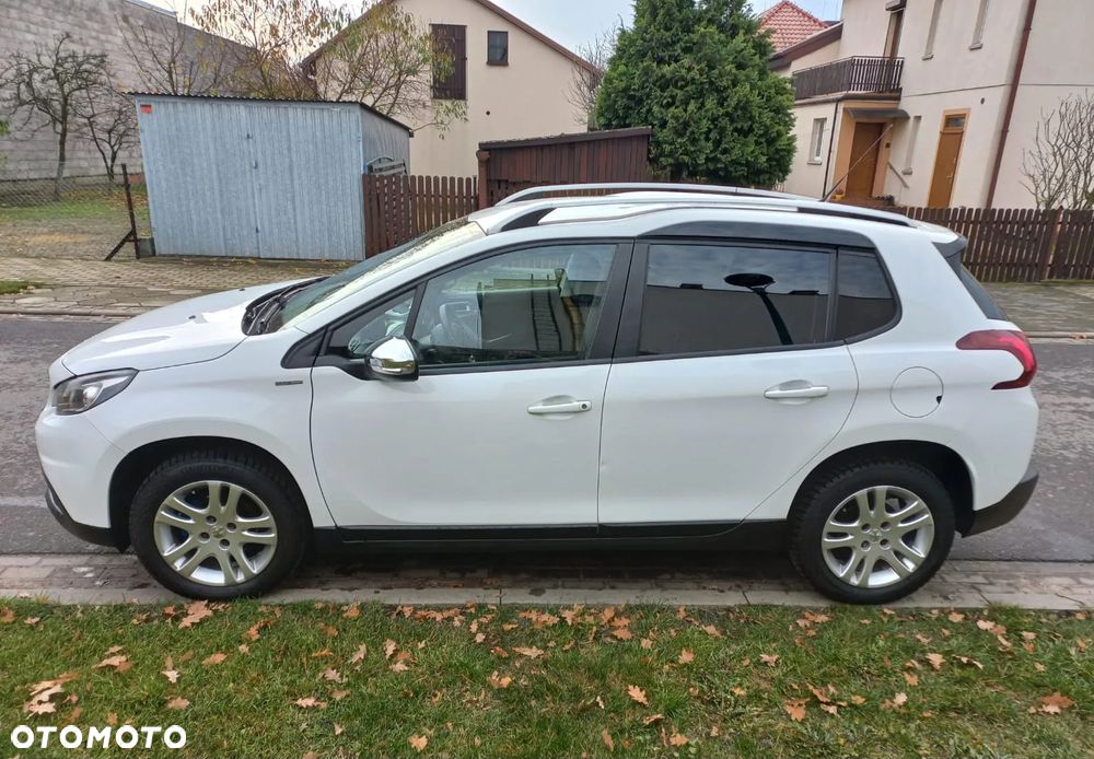 Peugeot 2008 1.6 BlueHDi Style - 3